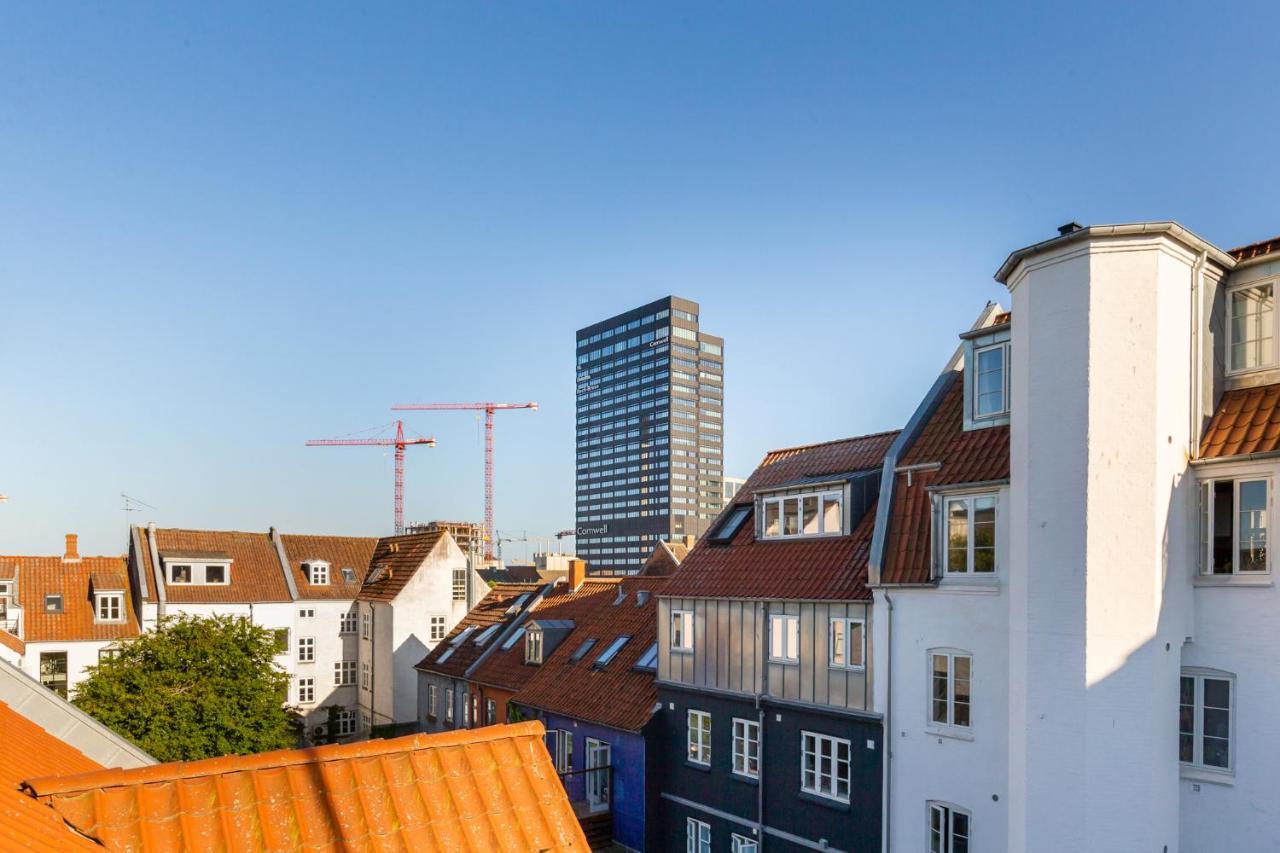 200 M Fra Rutebilstation - Privat Terrasse, Grill